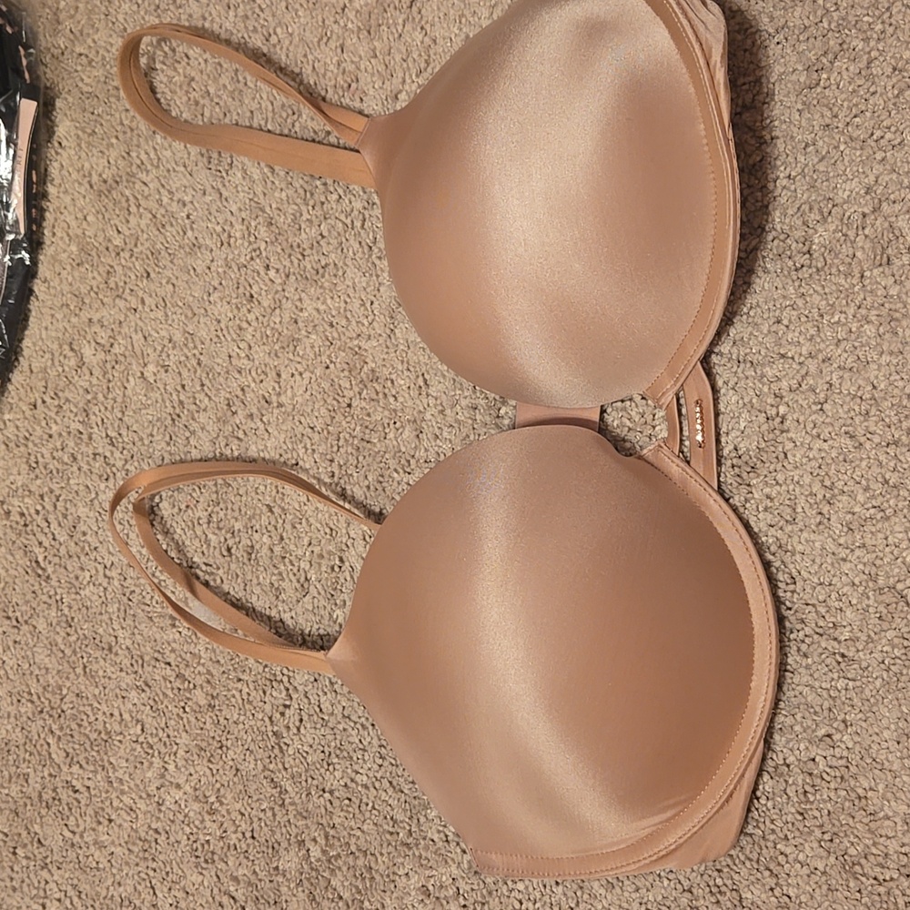 Worn 1x Very Sexy Push up